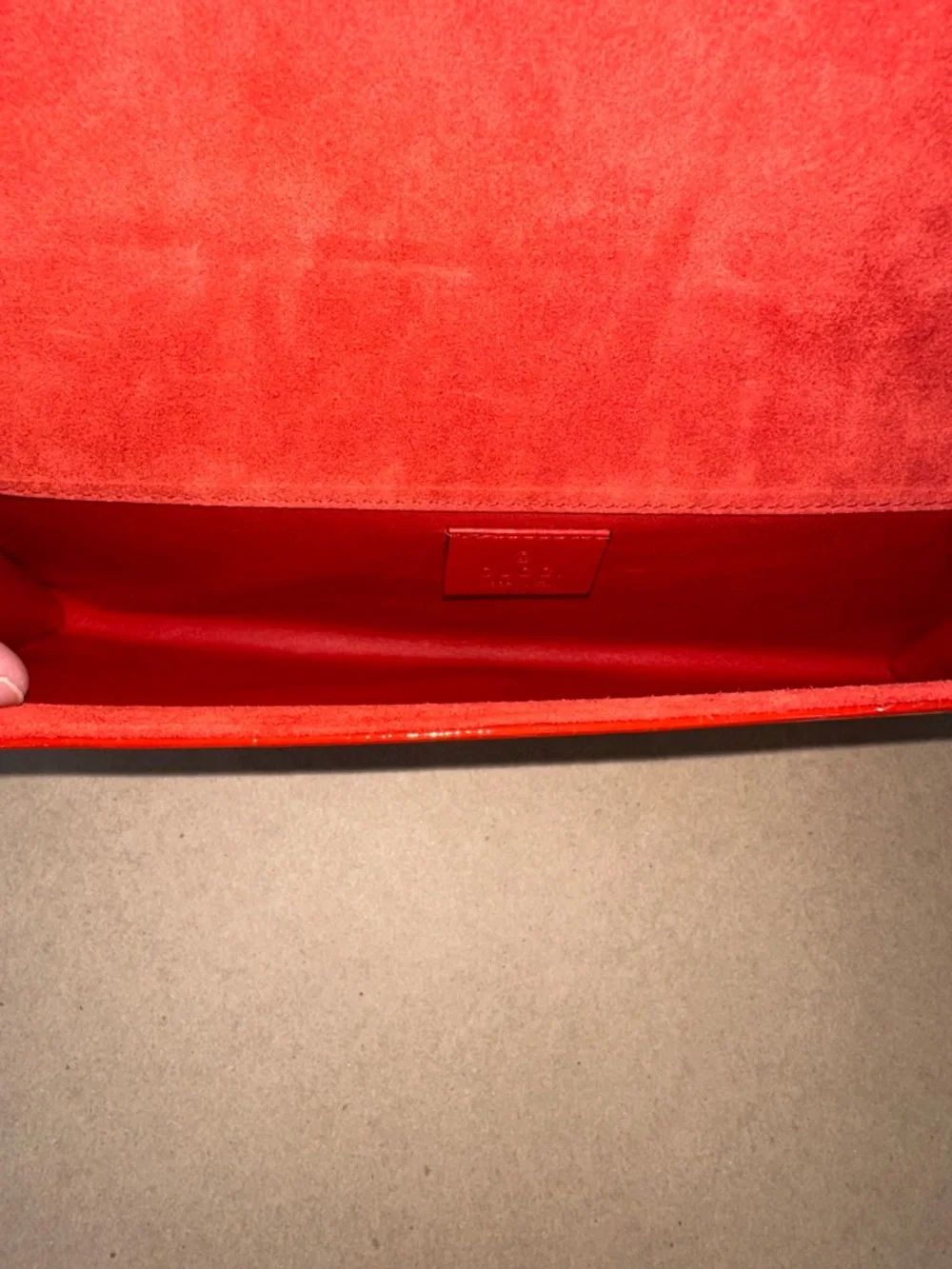 Gucci Glossy Red Patent GG Continental Clutch Wallet - Picture 9 of 12